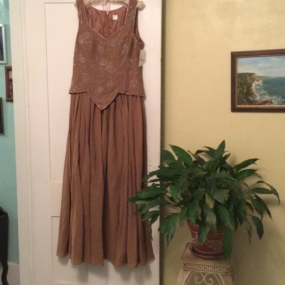 Dresses & Skirts - Lovely special occasion, cruise, fancy dress